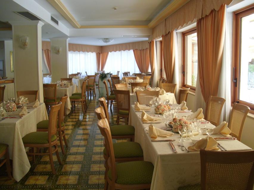 Hotel La Pergoletta Sant'Agata sui due Golfi Exterior photo